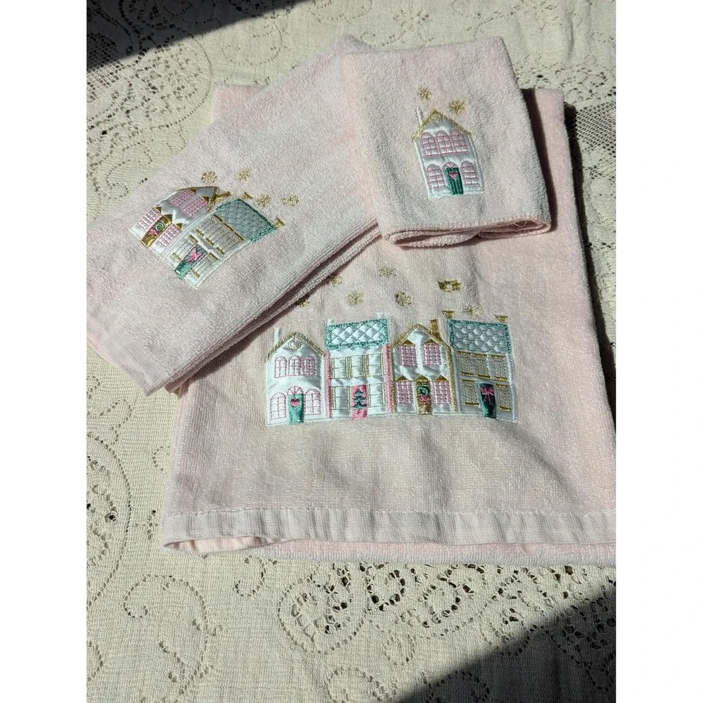 Vintage 1980's Pink Christmas Towel Set by R.A. Briggs